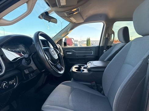 Used 2019 RAM 2500 Big Horn image 9