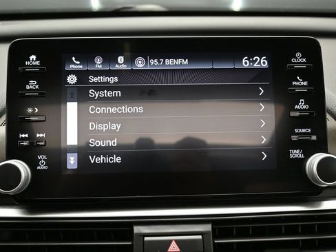 Used 2018 Honda Accord EX image 26
