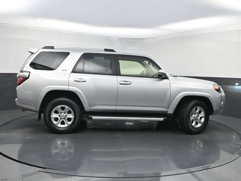 Used 2023 Toyota 4Runner SR5 Premium w/ Moonroof Package RWD image 43