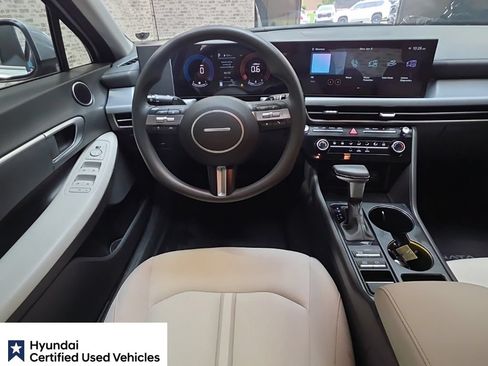 Used 2025 Hyundai Sonata SE FWD image 16