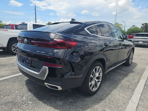 Used 2022 BMW X6 xDrive40i AWD/4WD image 3