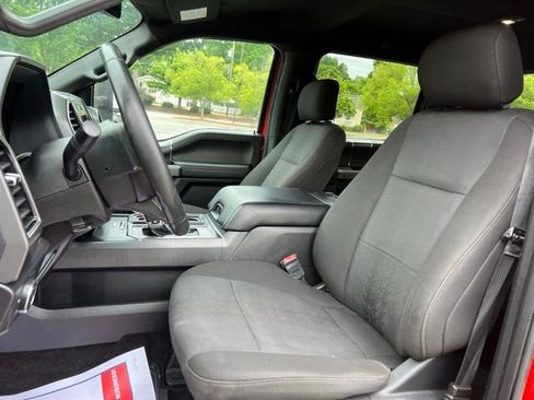 Used 2018 Ford F150 XLT w/ Equipment Group 302A Luxury AWD/4WD image 11