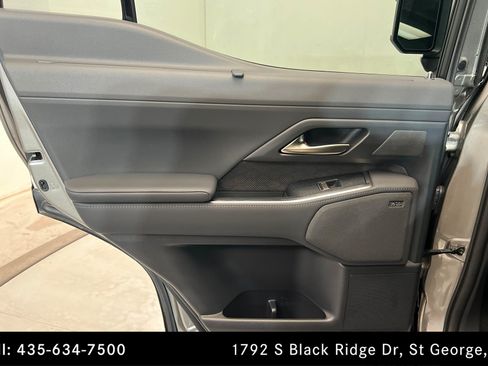 Used 2024 Lexus GX 550 w/ Accessory Package (Z1) AWD/4WD image 19