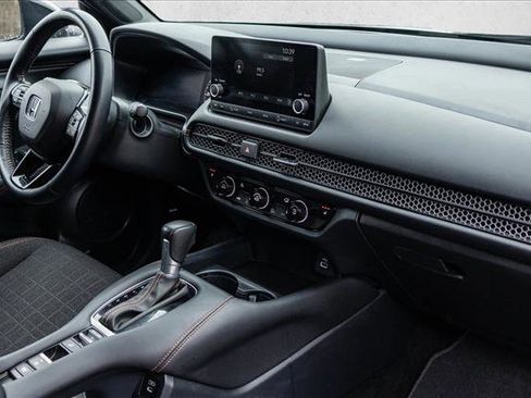 Used 2025 Honda HR-V Sport image 27