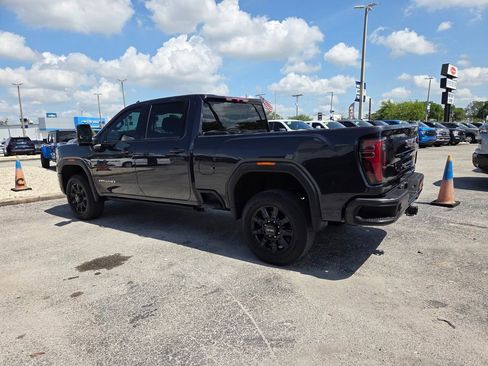 Certified 2024 GMC Sierra 2500 AT4 AWD/4WD image 11
