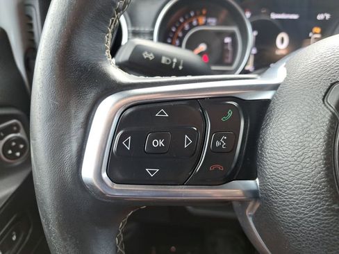 Used 2019 Jeep Wrangler Unlimited Sahara image 27