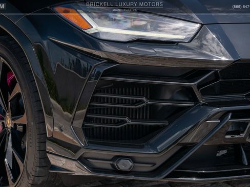Used 2022 Lamborghini Urus AWD/4WD image 58