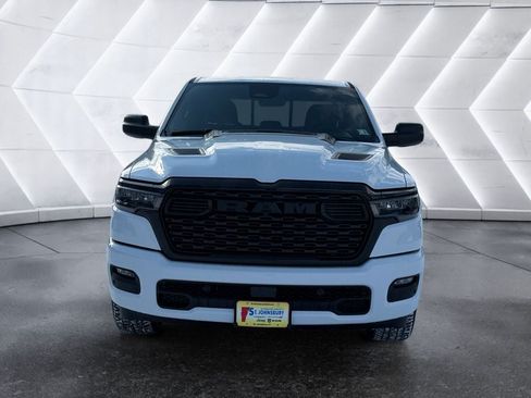 New 2026 RAM 1500 Express AWD/4WD image 8