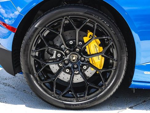 Used 2023 Lamborghini Huracan EVO AWD/4WD image 41