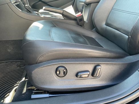 Used 2014 Volkswagen Passat 2.5 SE image 14