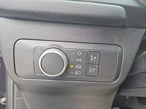 Used 2021 Ford Escape S image 18