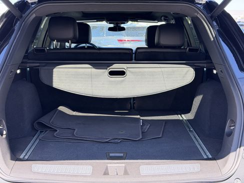 Certified 2025 Cadillac XT5 Premium Luxury image 10