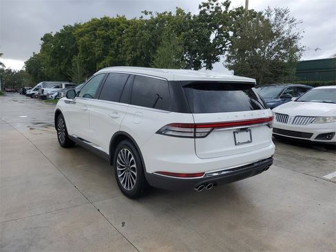 Certified 2023 Lincoln Aviator 2WD w/ Premium Package image 3