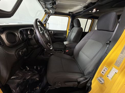 Used 2019 Jeep Wrangler Unlimited Sport S AWD/4WD image 13