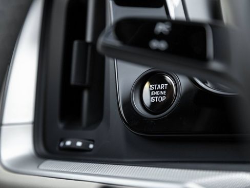 Certified 2026 Porsche Cayenne Coupe AWD/4WD image 17