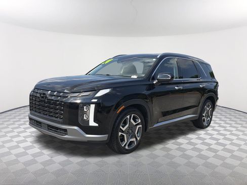 Used 2024 Hyundai Palisade Limited AWD/4WD image 3