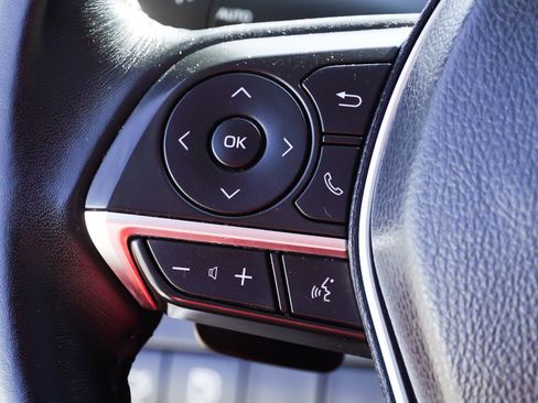 Used 2019 Toyota Camry XSE FWD image 33