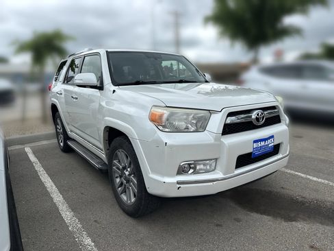 Used 2013 Toyota 4Runner Limited w/ Convenience Pkg AWD/4WD image 2