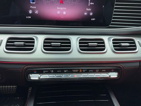 Used 2024 Mercedes-Benz GLE 53 AMG 4MATIC Coupe image 28