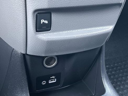 Used 2021 Nissan NV200 SV image 25