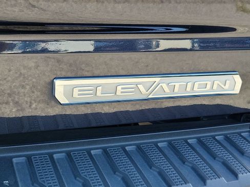 Used 2023 GMC Sierra 1500 Elevation AWD/4WD image 10