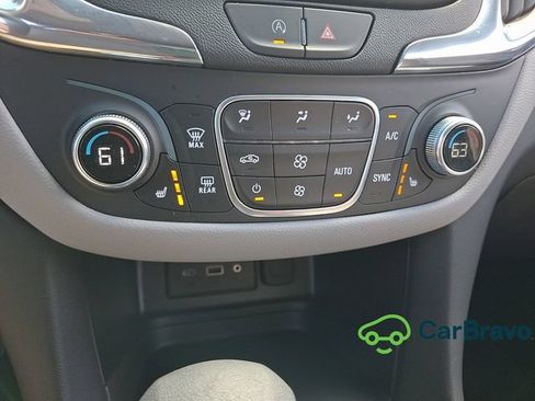Used 2024 Chevrolet Equinox LT FWD image 16