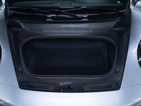 Used 2022 Porsche 911 GT3 image 5