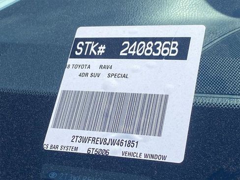 Certified 2018 Toyota RAV4 XLE FWD image 35