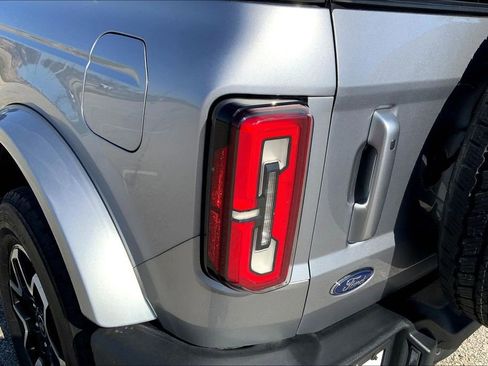 Used 2023 Ford Bronco Outer Banks AWD/4WD image 25