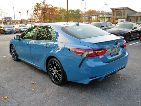 Used 2023 Toyota Camry SE w/ Convenience Package image 9