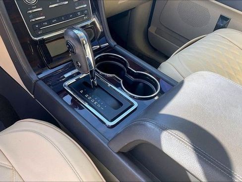 Used 2015 Lincoln Navigator 2WD w/ Equipment Group 101A Reserve image 17