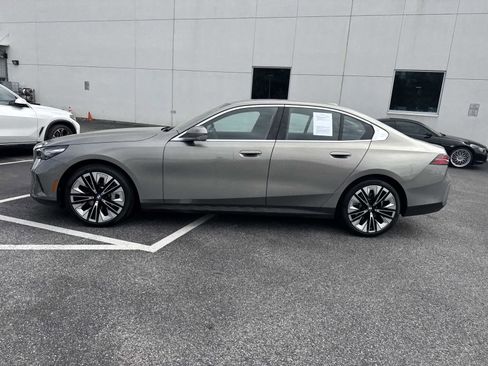 Certified 2026 BMW 530i image 7