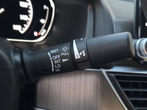 Used 2021 Honda Accord Hybrid image 16