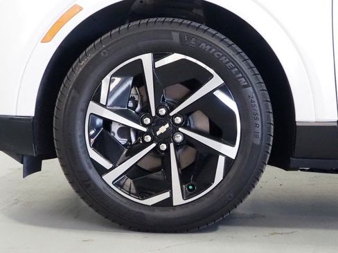 Used 2024 Chevrolet Equinox EV FWD LT w/ 2LT image 51