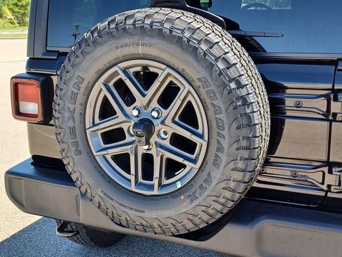 New 2026 Jeep Wrangler Unlimited Sport AWD/4WD image 32
