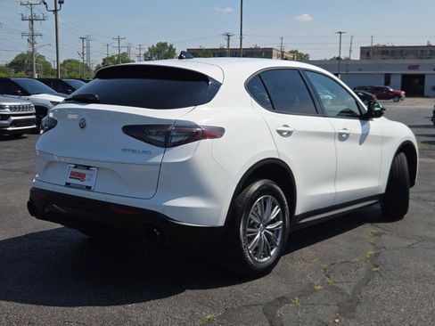Used 2024 Alfa Romeo Stelvio Sprint RWD image 21