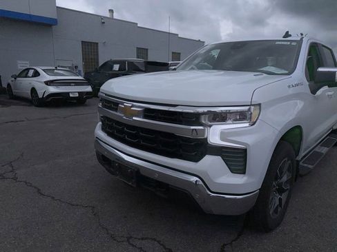 Used 2025 Chevrolet Silverado 1500 LT w/ All Star Edition Plus AWD/4WD image 2