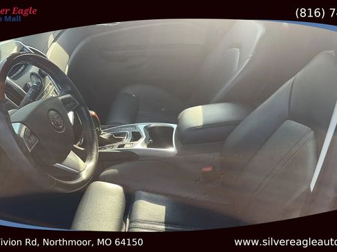 Used 2010 Cadillac SRX Luxury image 5