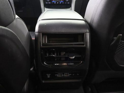 Used 2023 Jeep Grand Cherokee Limited w/ Black Appearance Package AWD/4WD image 54