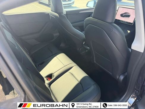 Used 2024 Tesla Model Y Long Range AWD/4WD image 13