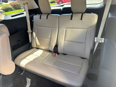 Certified 2023 Ford Explorer Limited w/ Limited Technology Package AWD/4WD image 44