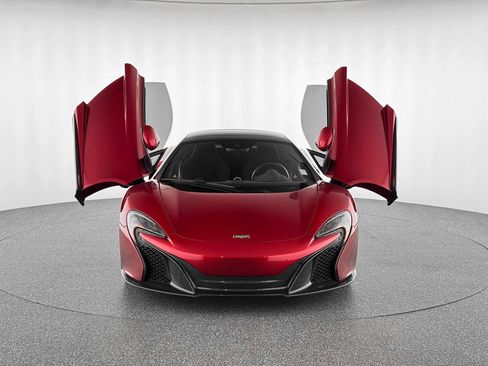 Used 2015 McLaren 650S Spider image 9