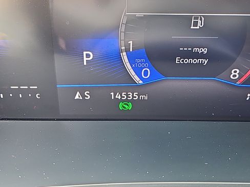 Certified 2024 Volkswagen Tiguan SE R-Line AWD/4WD image 8