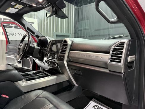 Used 2017 Ford F250 Platinum w/ Platinum Ultimate Package AWD/4WD image 29