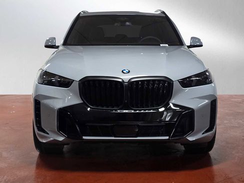 New 2026 BMW X5 xDrive40i w/ M Sport Package image 8