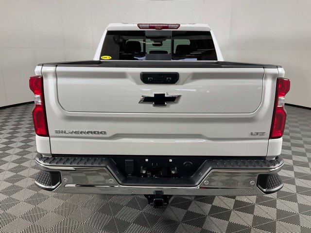 Used 2023 Chevrolet Silverado 1500 LTZ w/ LTZ Premium Package AWD/4WD image 5