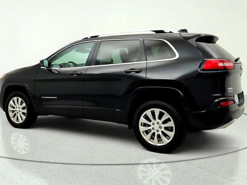 Used 2018 Jeep Cherokee Overland w/ Technology Group AWD/4WD image 7