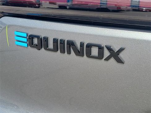 New 2026 Chevrolet Equinox EV RS image 9