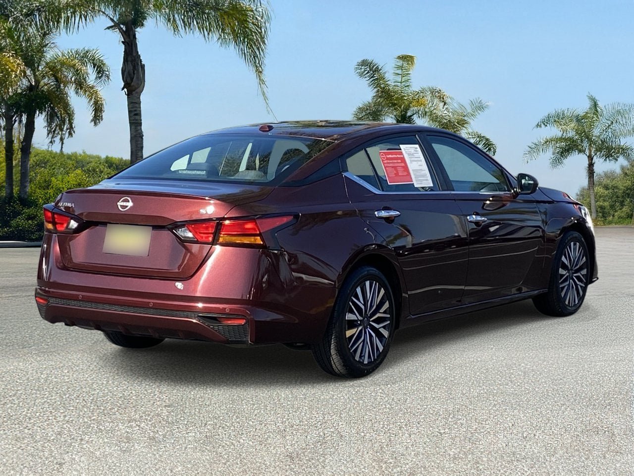 Certified 2024 Nissan Altima 2.5 SV FWD image 5