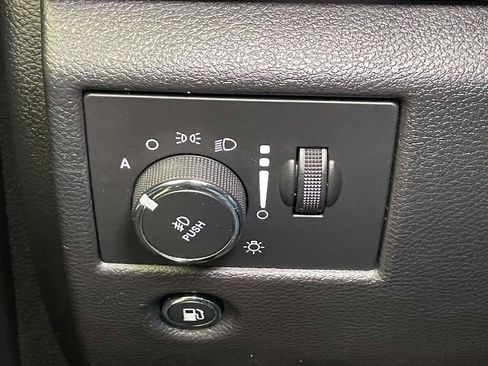 Used 2020 Jeep Grand Cherokee Limited w/ Premium Lighting Group image 39